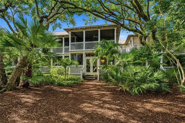 1195 WINDING OAKS CIR E APT 303, VERO BEACH, FL 32963 - Image 6825ca65f1a8a2797d4ffa540f2dfb4b/1135595998