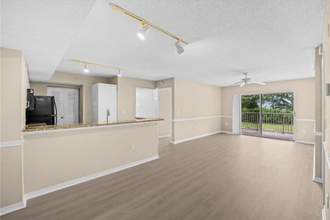 1590 S 42nd Circle 209, Vero Beach, FL 32967