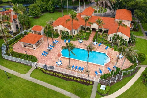1590 S 42nd Circle 209, Vero Beach, FL 32967
