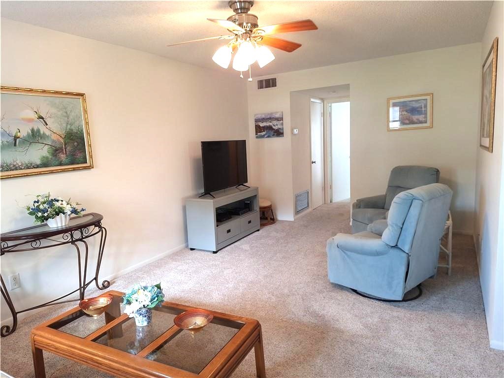 19 Pine Arbor Lane 105 - Photo 3