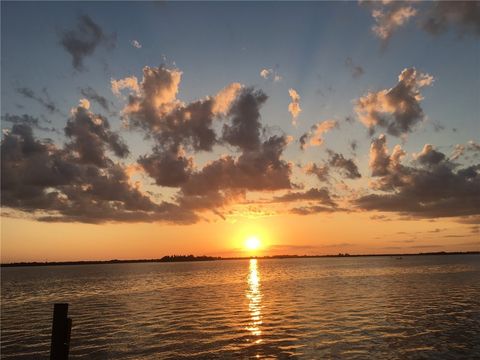 1001 Bay Road 103 Vero Beach FL 32963