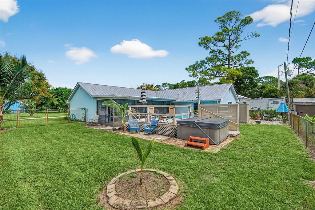 Photo of 1265 21st Street SW, Vero Beach, FL 32962 (MLS # 291761)