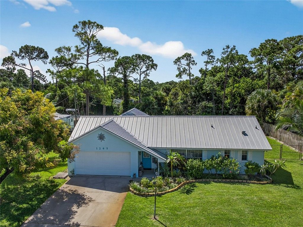 Photo of 1265 21st Street SW, Vero Beach, FL 32962 (MLS # 291761)