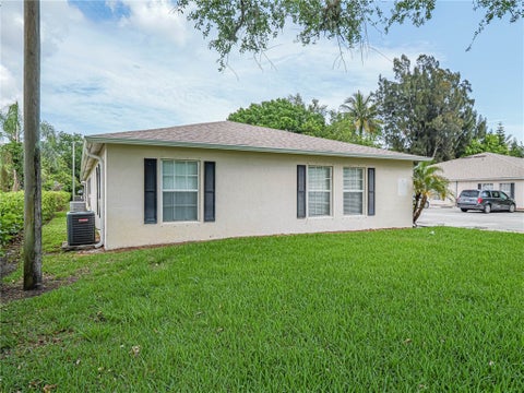 528 13th Place 528, Vero Beach, FL 32960