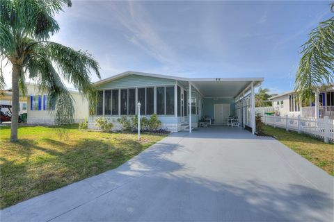 A home in Barefoot Bay