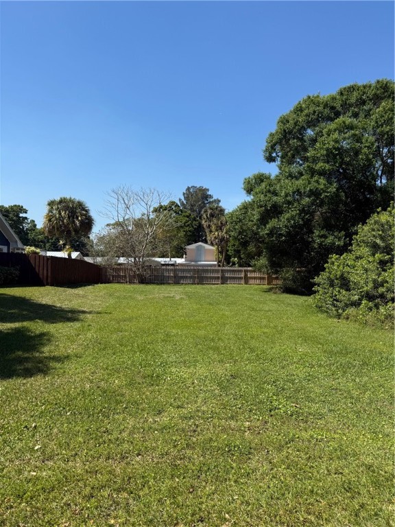 685 38th Court