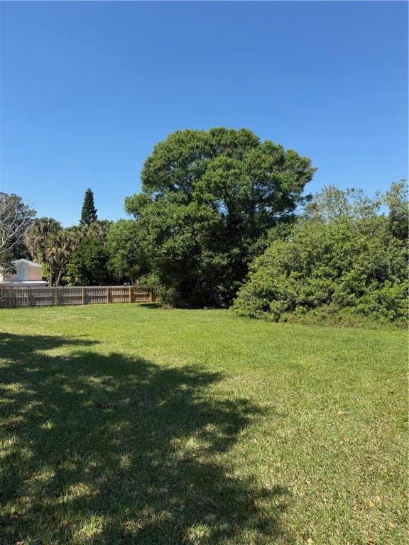 685 38th Court