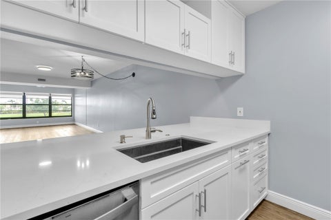 31 Plantation Drive 205, Vero Beach, FL 32966