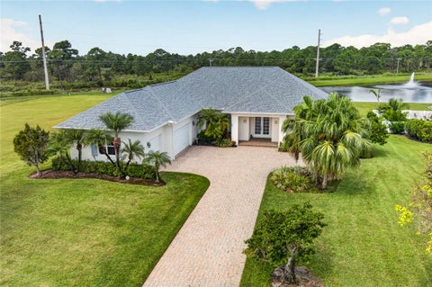 106 King Fisher Way, Sebastian, FL 32958
