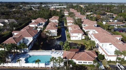 Property photo of 528 7th Square 103, Vero Beach, FL 32962