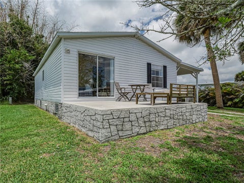 818 Thrush Circle, Sebastian, FL 32976