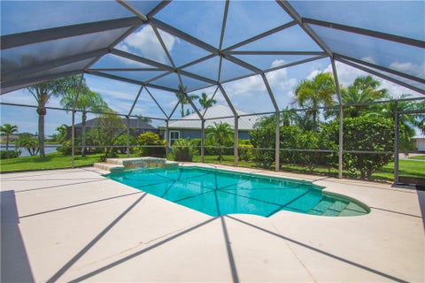 1025 Southlakes Way Sw, Vero Beach, FL 32968