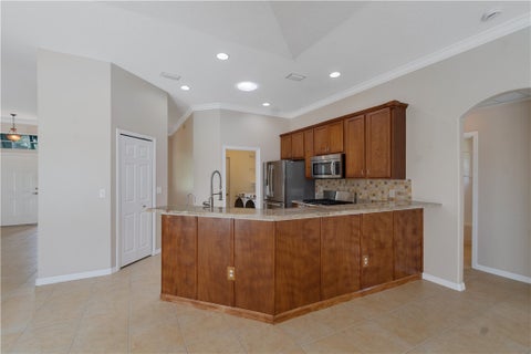 1025 Southlakes Way Sw, Vero Beach, FL 32968