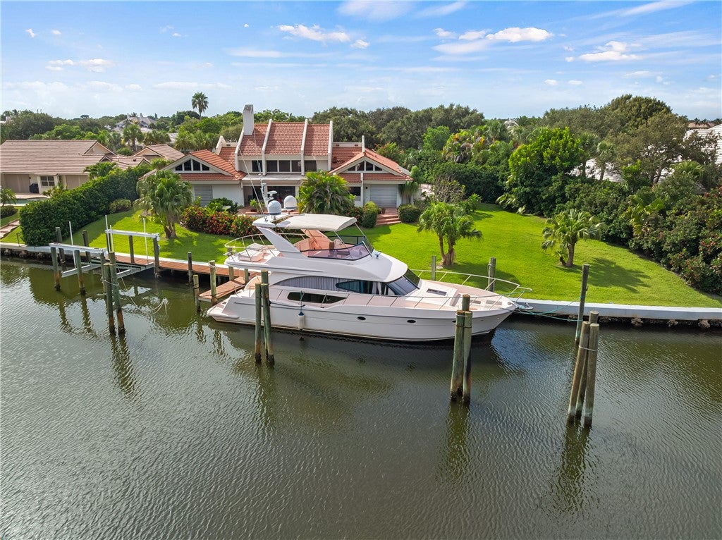 204 Spinnaker Drive