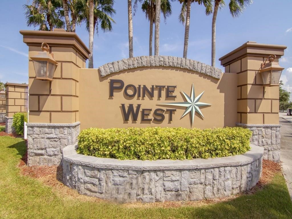 1845 Pointe West Way