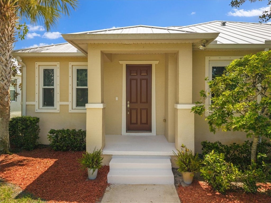 1845 Pointe West Way