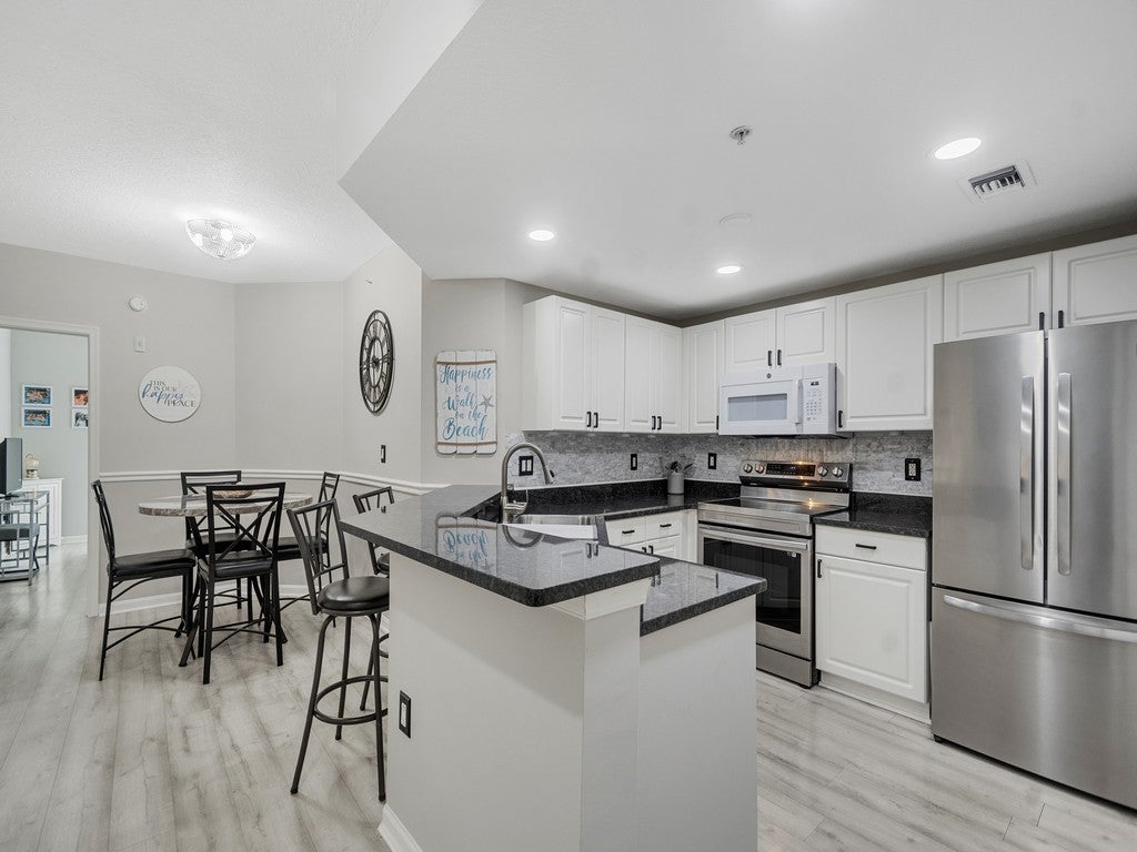 5050 Fairways Circle E207