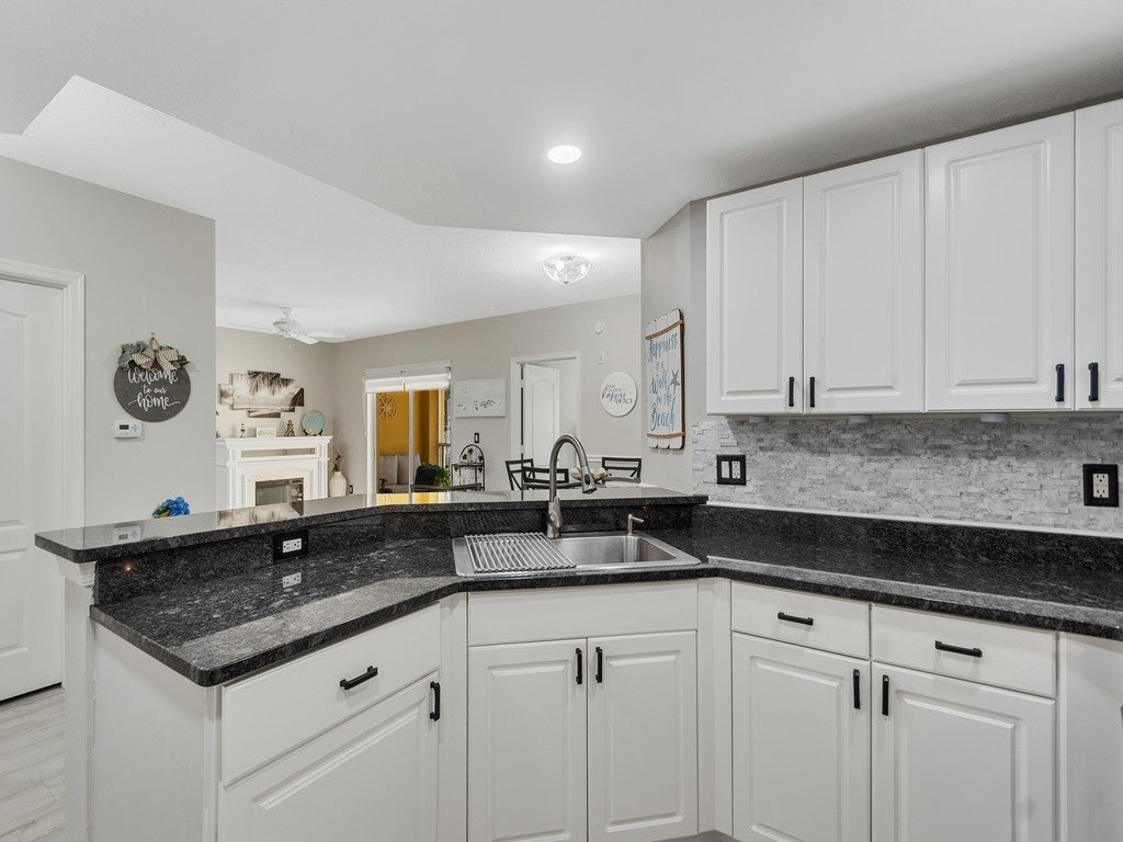 5050 Fairways Circle E207