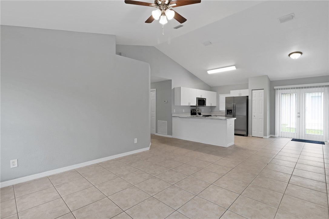 220 13th Street SW