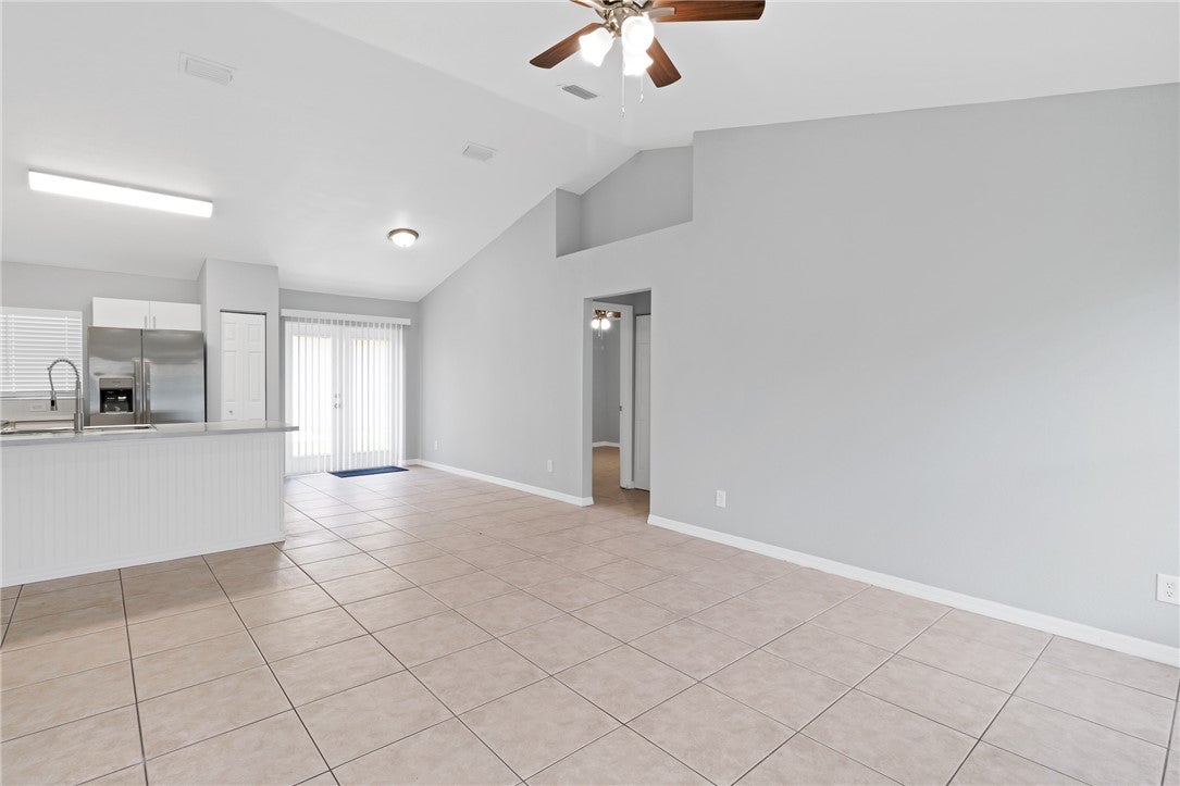 220 13th Street SW