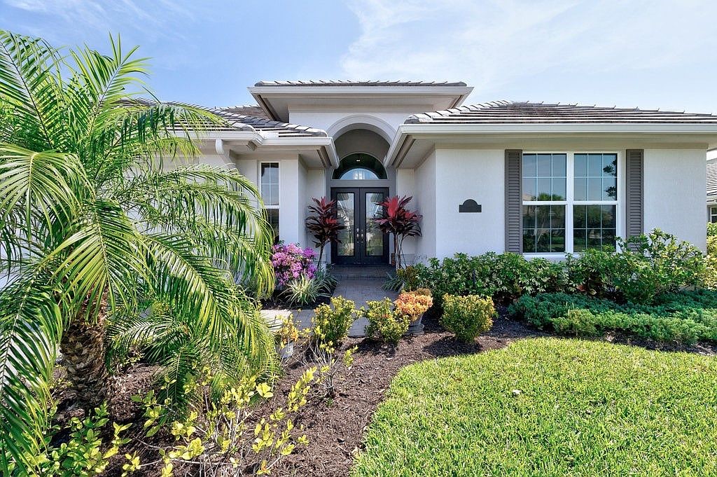 560 Caroline Drive
