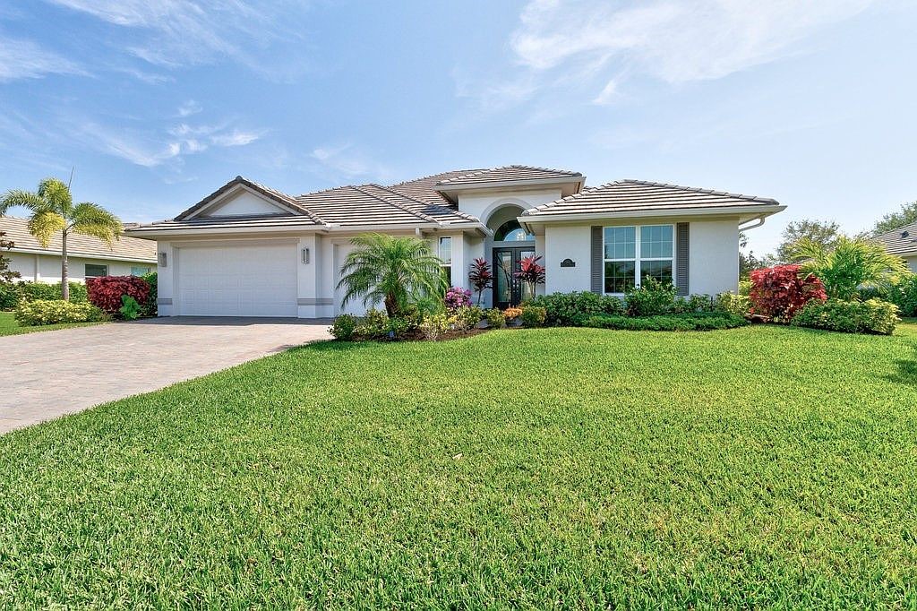 560 Caroline Drive