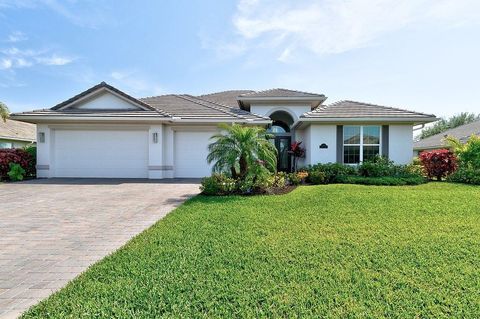 560 Caroline Drive Vero Beach FL 32968