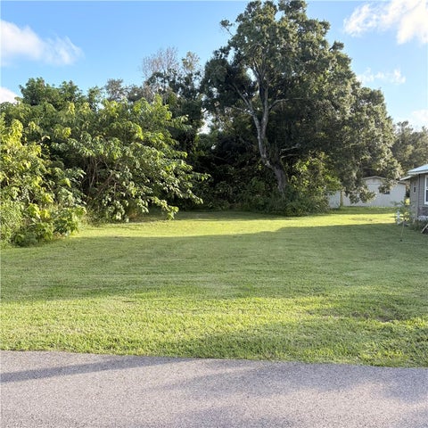 1765/1755 38th Lane, Vero Beach, FL 32960