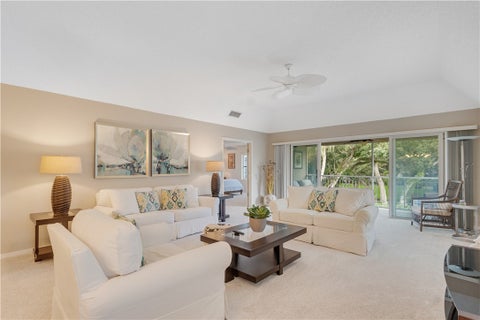 131 E Park Shores Circle 10e, Indian River Shores, FL 32963