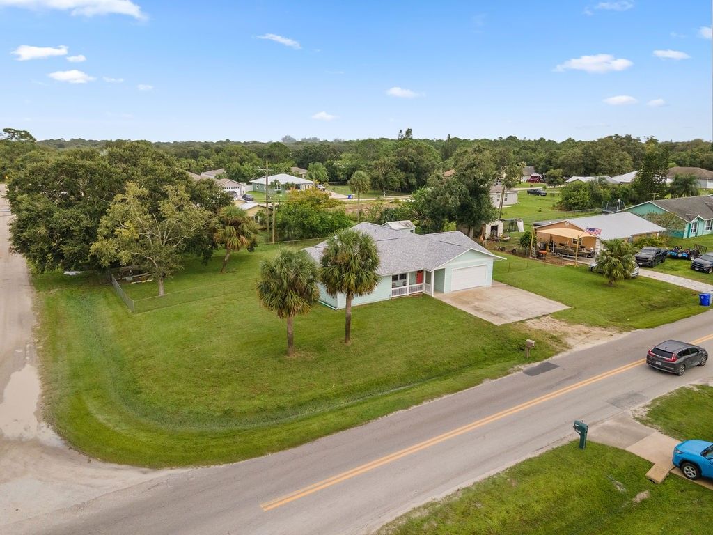 Photo of 9186 101st Avenue, Vero Beach, FL 32967 (MLS # 291627)