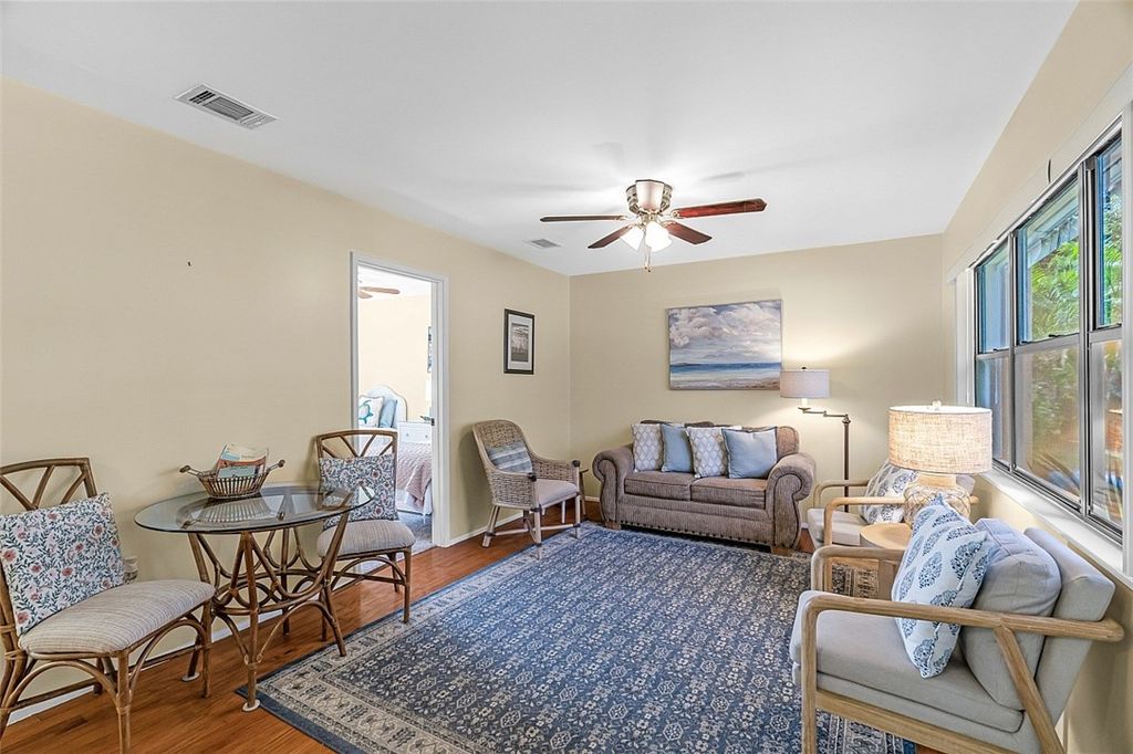 Photo of 1370 4th Court, Vero Beach, FL 32960 (MLS # 291101)