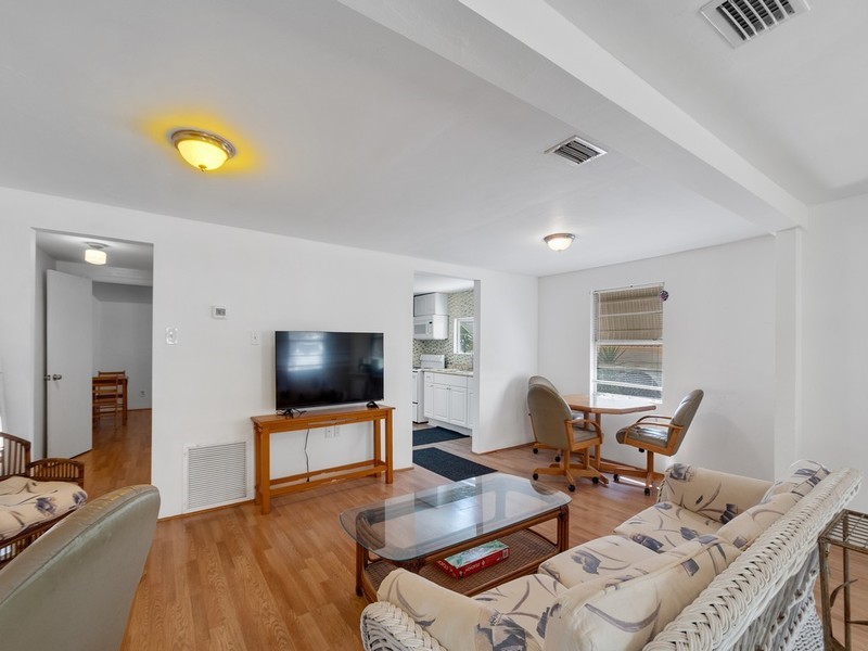 9520 Riverview Drive