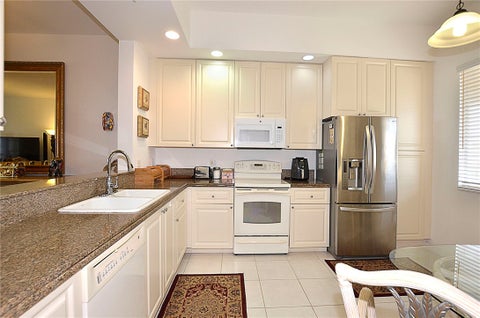 24 Harbour Isle Drive W 305, Fort Pierce, FL 34949