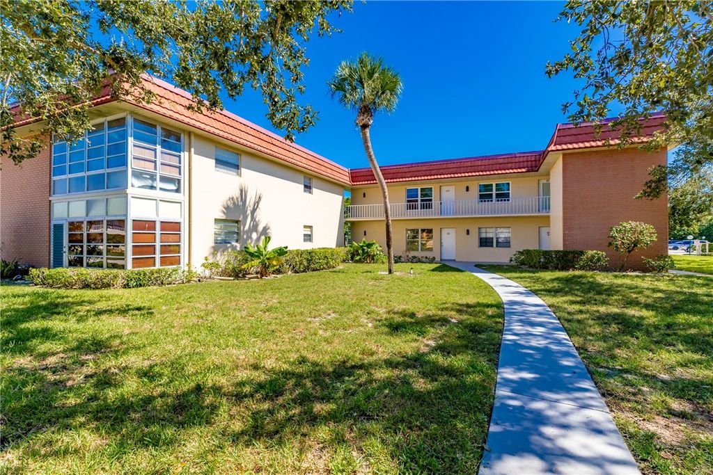 Photo of 49 Woodland Drive #102, Vero Beach, FL 32962 (MLS # 292134)