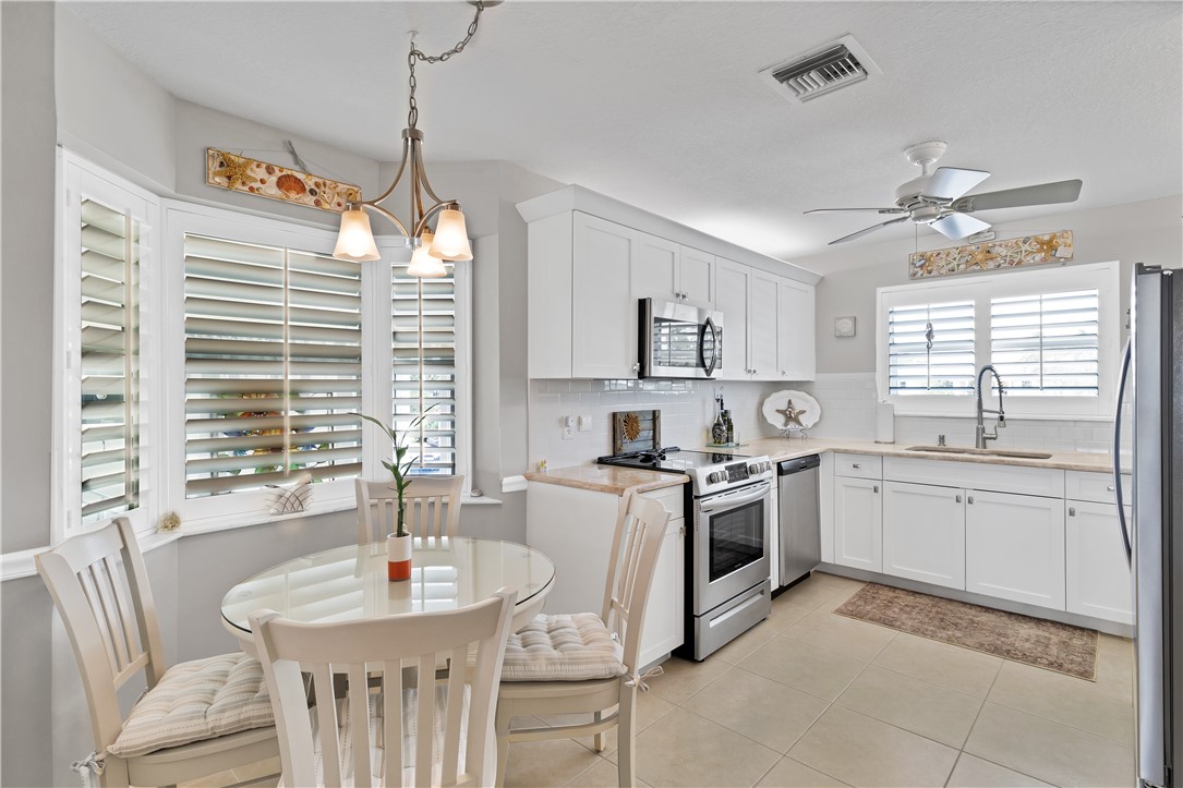 500 Grove Isle Circle 204