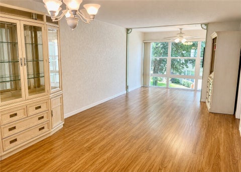 1100 Ponce De Leon Circle N212, Vero Beach, FL 32960