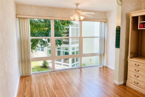 1100 Ponce De Leon Circle N212, Vero Beach, FL 32960