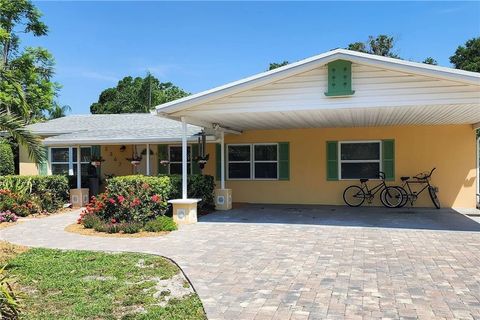 2367 Seville Avenue Vero Beach FL 32960