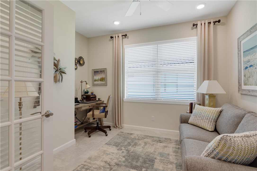 Vero Beach, Florida 32967, United States, 2 Bedrooms Bedrooms, ,2 BathroomsBathrooms,Residential,Active,160884