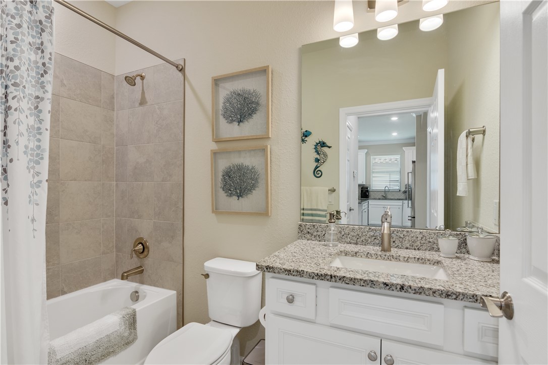 Vero Beach, Florida 32967, United States, 2 Bedrooms Bedrooms, ,2 BathroomsBathrooms,Residential,Active,160884