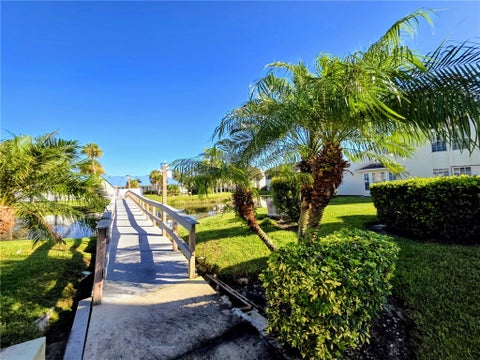 1867 Aynsley Way 2, Vero Beach, FL 32966