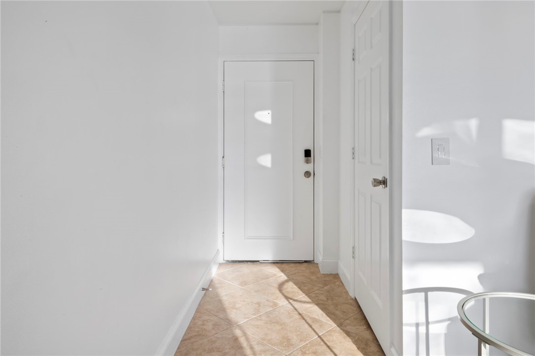 1907 Aynsley Way 32-1