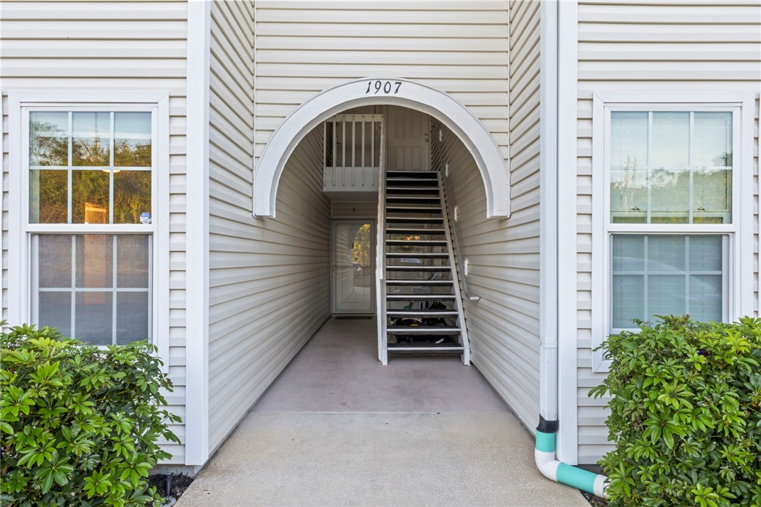 1907 Aynsley Way 32-1