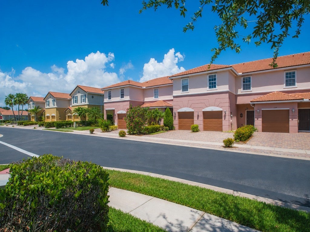1189 Normandie Way, Vero Beach