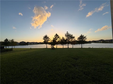 154 52nd Square, Vero Beach, FL 32968