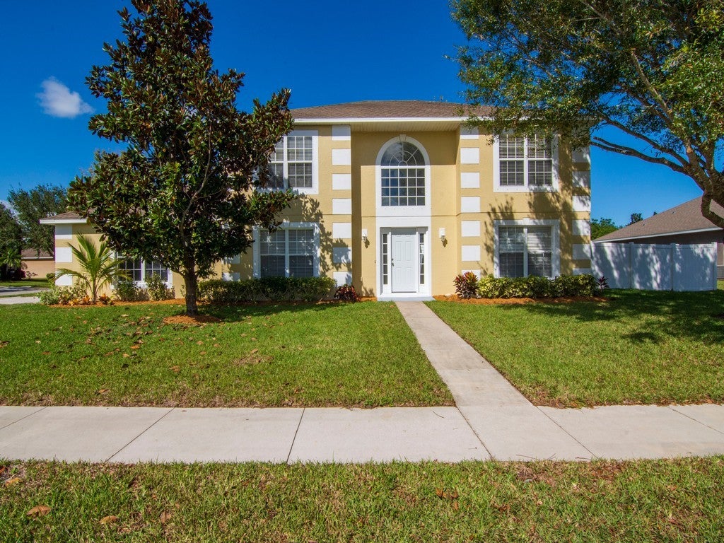 5985 Ridge Lake Circle