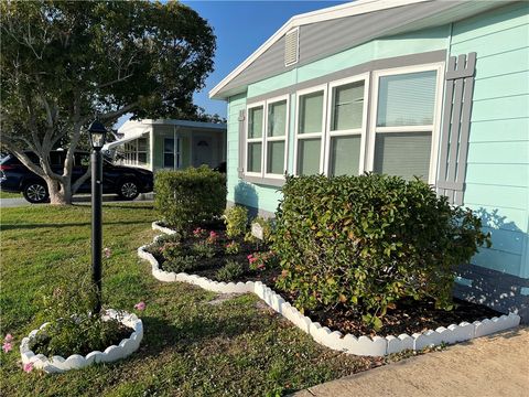 A home in Barefoot Bay