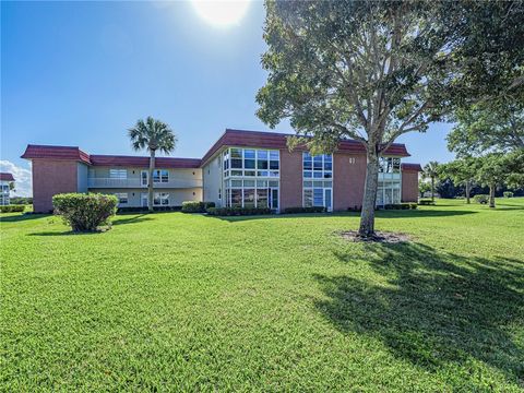 67 Royal Oak Drive 206 Vero Beach FL 32962