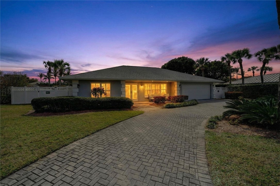 965 Beacon Lane