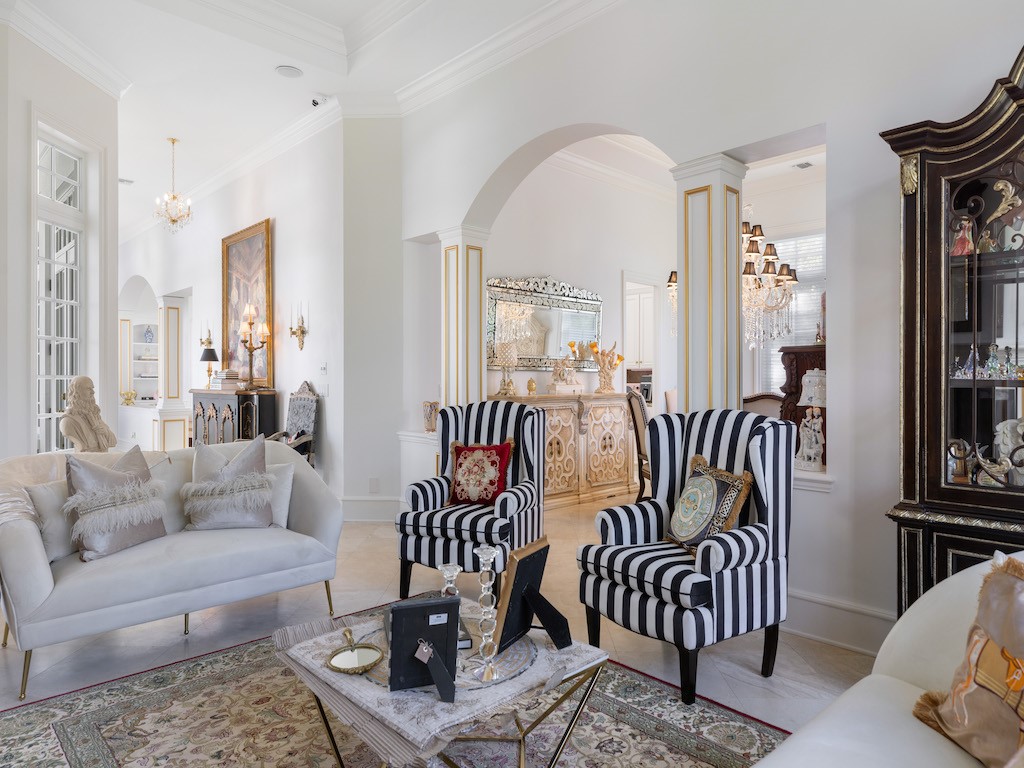 7 Beachside Drive